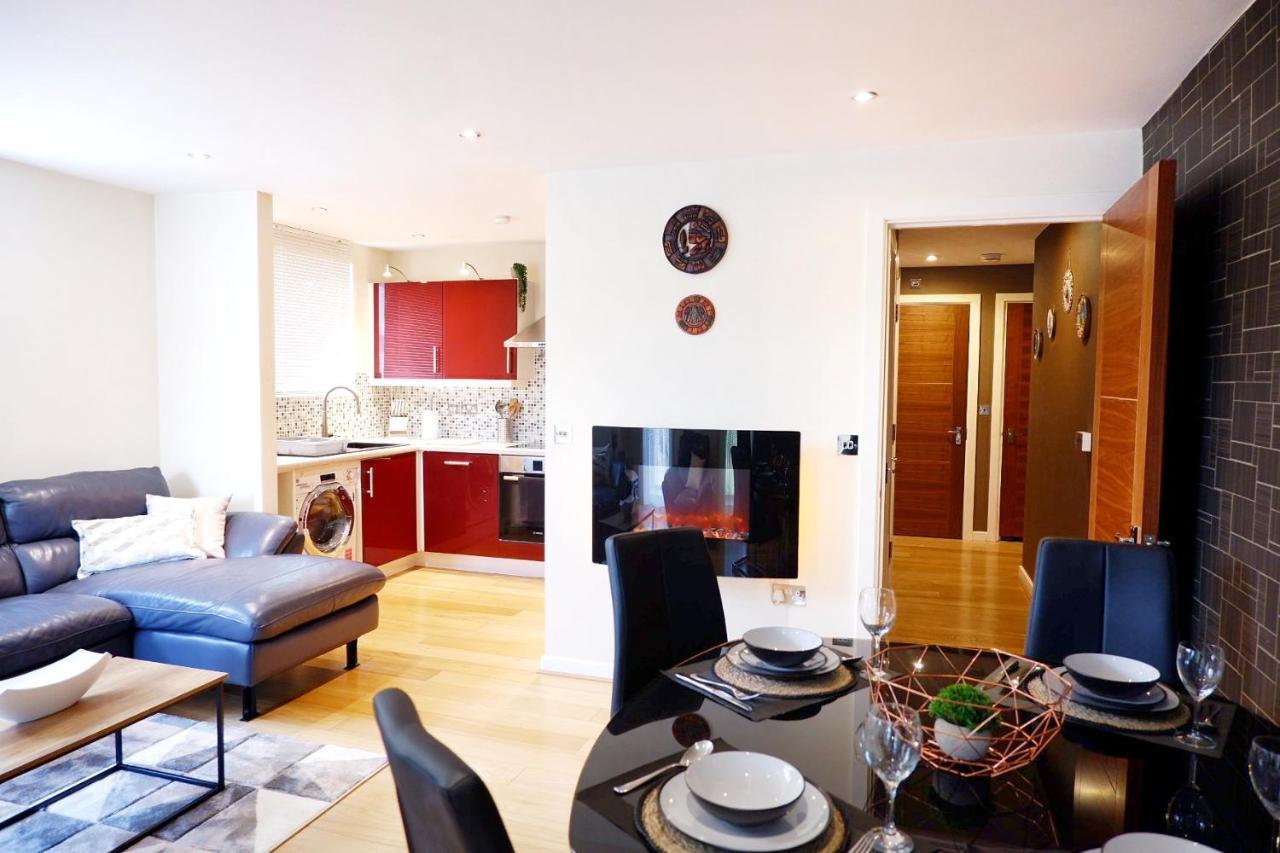 Stunning Apartment Close To Cambridge Station With Free Parking! 외부 사진
