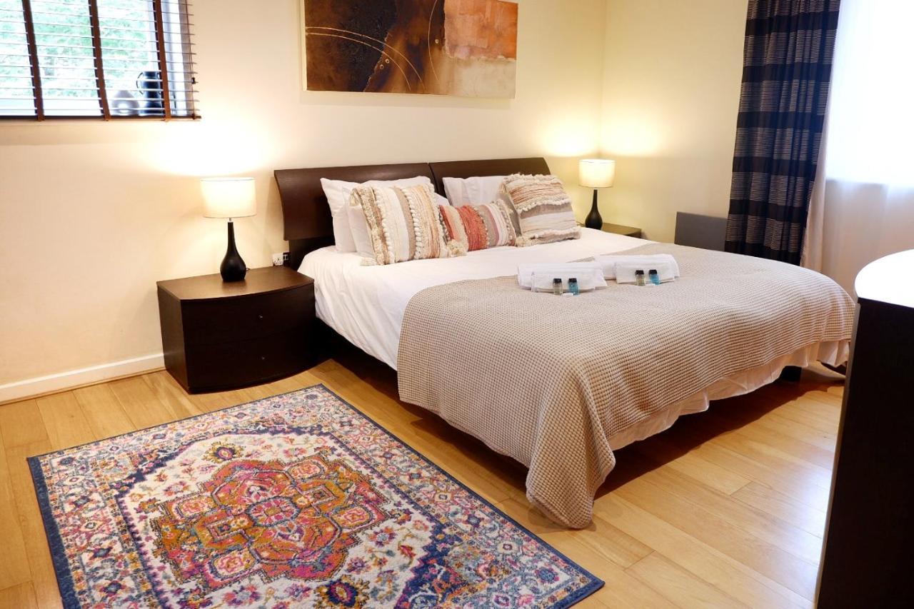 Stunning Apartment Close To Cambridge Station With Free Parking! 외부 사진