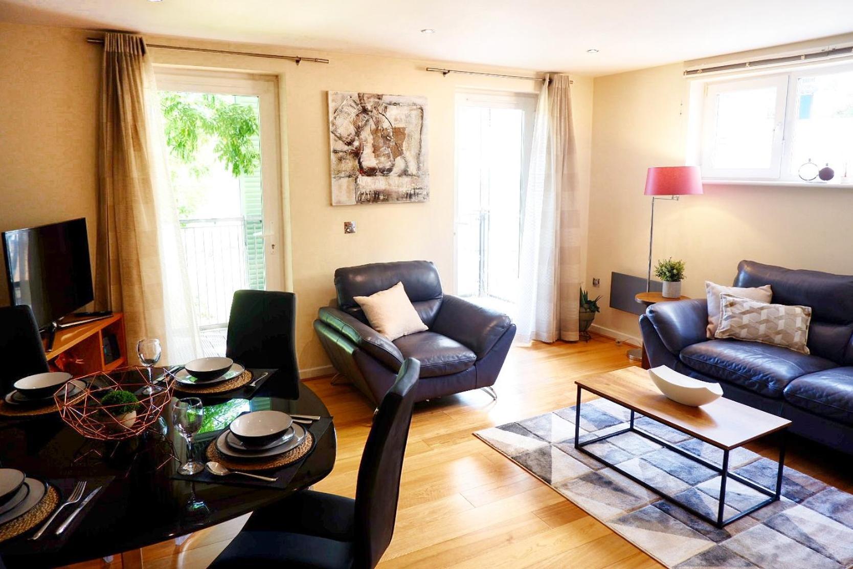 Stunning Apartment Close To Cambridge Station With Free Parking! 외부 사진